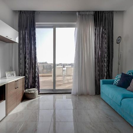 Sunny Penthouse Wterrace And Open Views Lägenhet St. Paul's Bay Exteriör bild